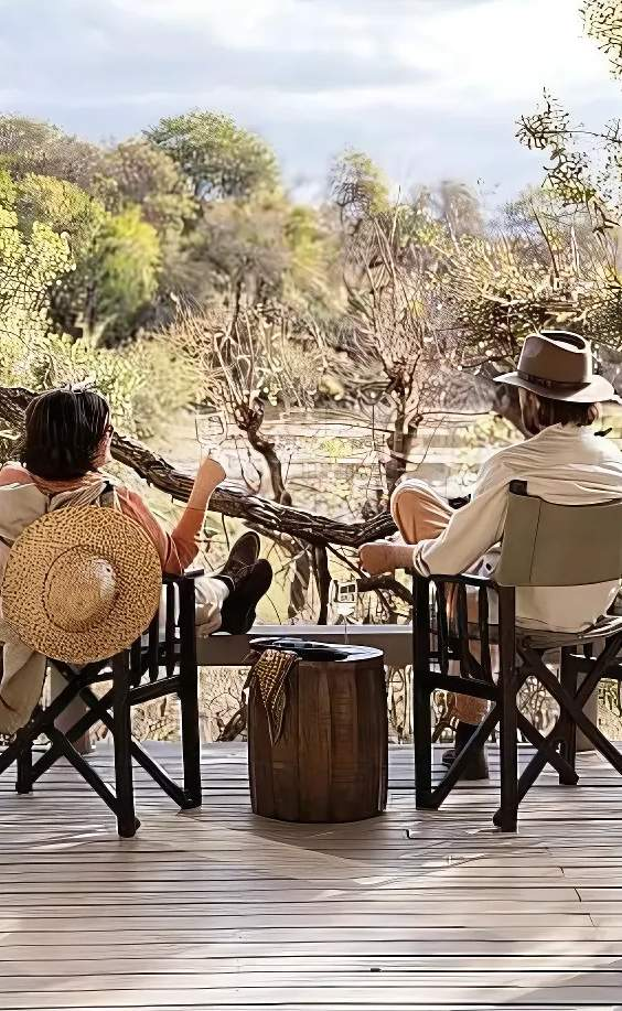 Guests overlooking the bush at Simbavati Lodge Collection